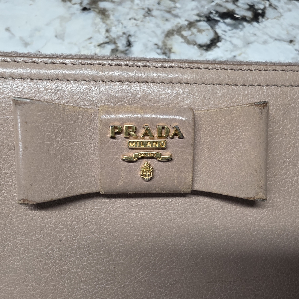 Prada Pink Wallet with Bow Accent - Picture 5 of 14